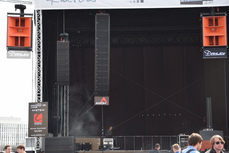 line array proel